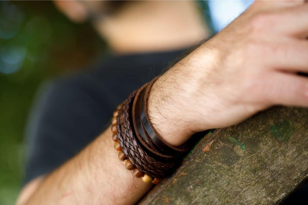 Quels sont les bracelets homme les plus tendance ?