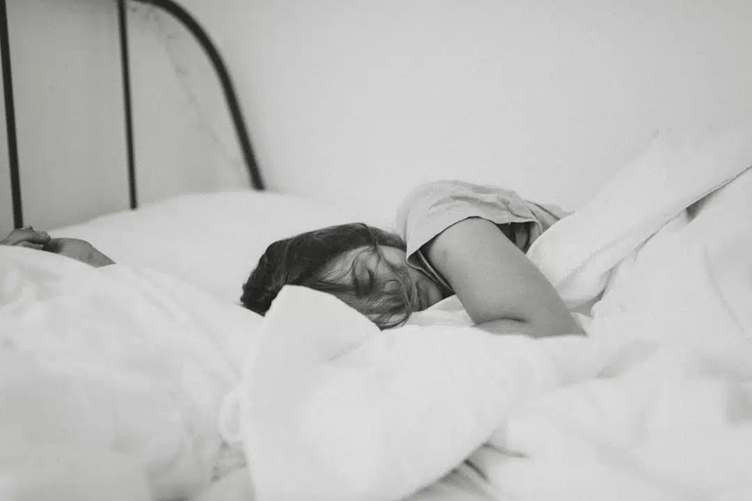 découvrez des conseils et astuces pour améliorer la qualité de votre sommeil. apprenez à mieux gérer votre environnement de sommeil, vos habitudes et votre hygiène de vie pour profiter d'un repos réparateur chaque nuit.